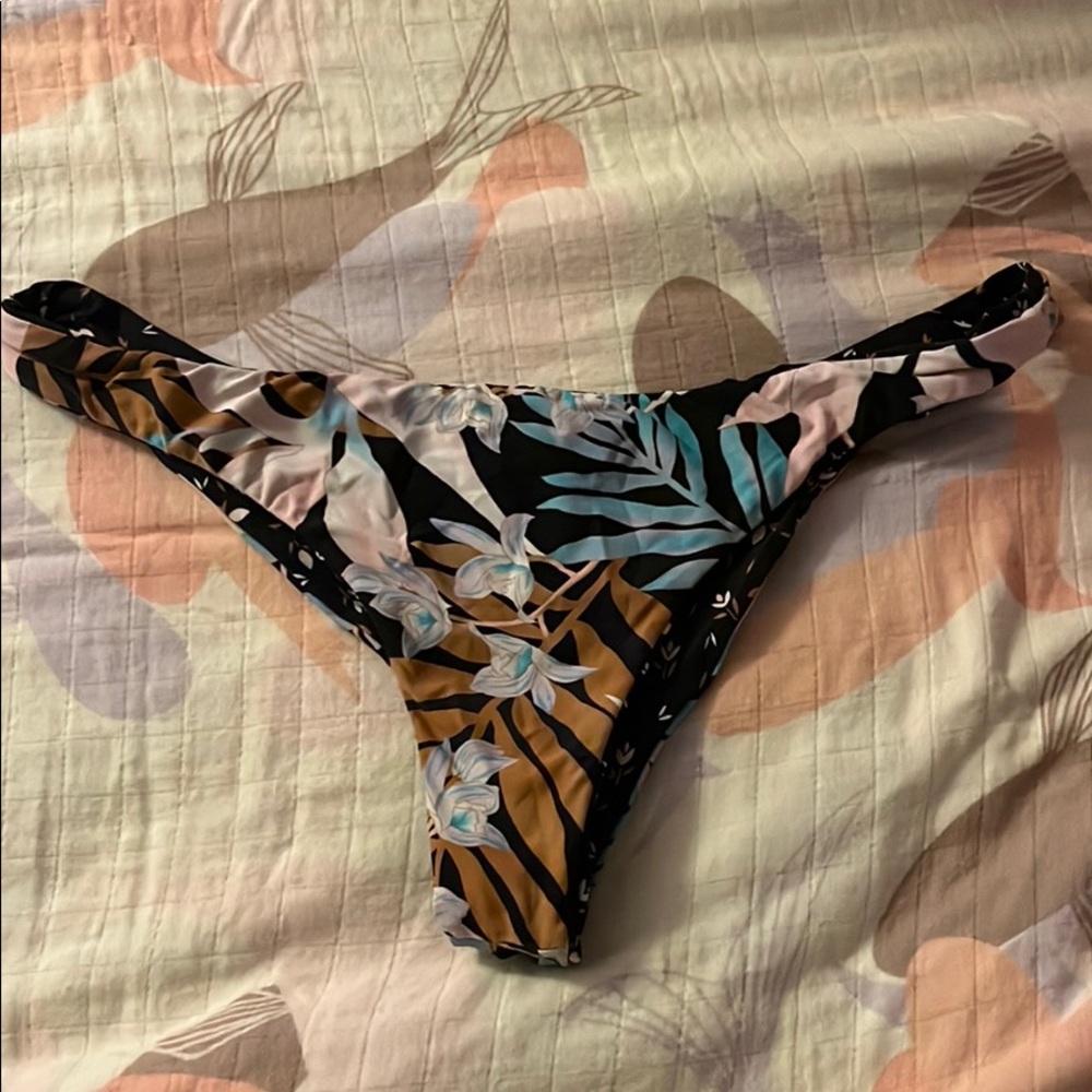 Bikini bottom